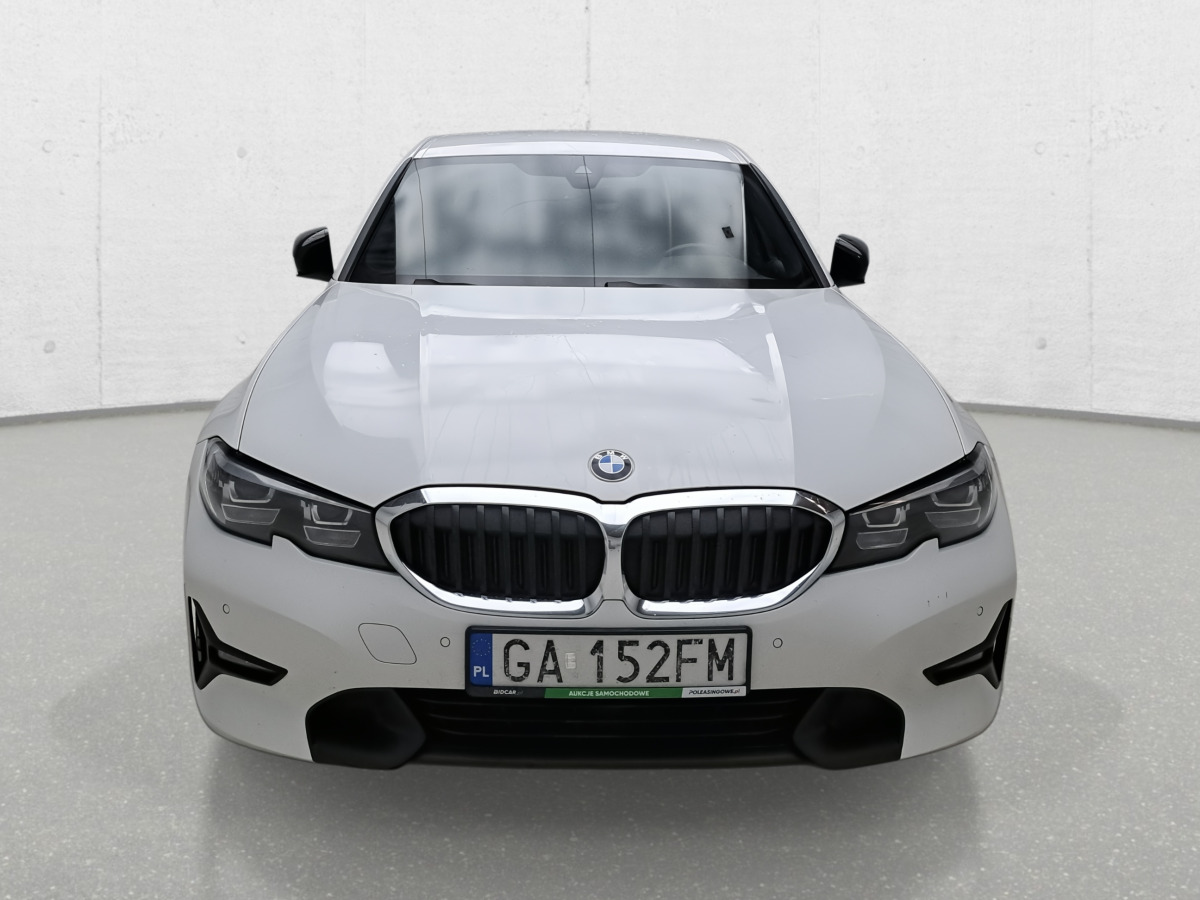 BMW 320I XDRIVE SEDAN - Car: picture 3 BMW 320I XDRIVE SEDAN - Car: picture 3