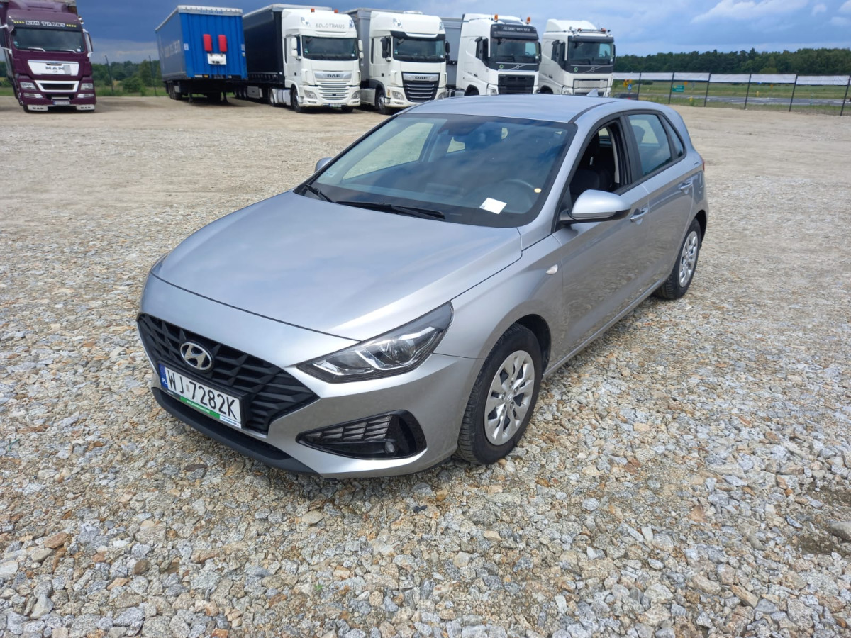 HYUNDAI I30 HATCHBACK - Hatchback: picture 3 HYUNDAI I30 HATCHBACK - Hatchback: picture 3