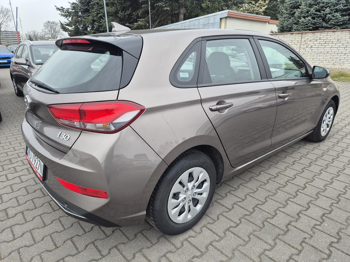 HYUNDAI I30 HATCHBACK - Hatchback: picture 4 HYUNDAI I30 HATCHBACK - Hatchback: picture 4
