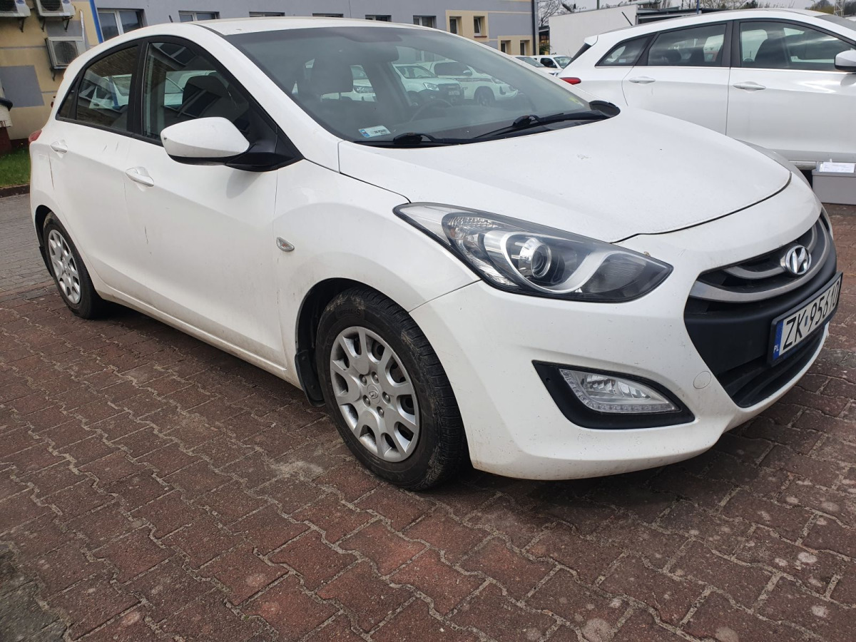 HYUNDAI I30 HATCHBACK - Hatchback: picture 1 HYUNDAI I30 HATCHBACK - Hatchback: picture 1