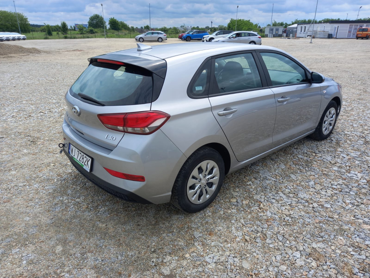 HYUNDAI I30 HATCHBACK - Hatchback: picture 5 HYUNDAI I30 HATCHBACK - Hatchback: picture 5
