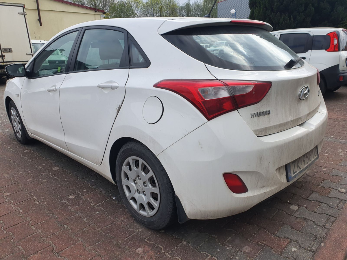 HYUNDAI I30 HATCHBACK - Hatchback: picture 3 HYUNDAI I30 HATCHBACK - Hatchback: picture 3