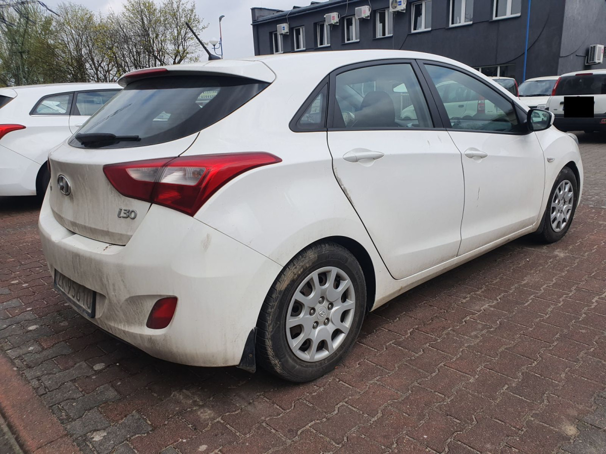 HYUNDAI I30 HATCHBACK - Hatchback: picture 4 HYUNDAI I30 HATCHBACK - Hatchback: picture 4