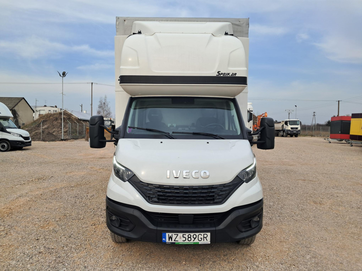 IVECO DAILY KONTENER Z WINDĄ - Closed box van: picture 3 IVECO DAILY KONTENER Z WINDĄ - Closed box van: picture 3