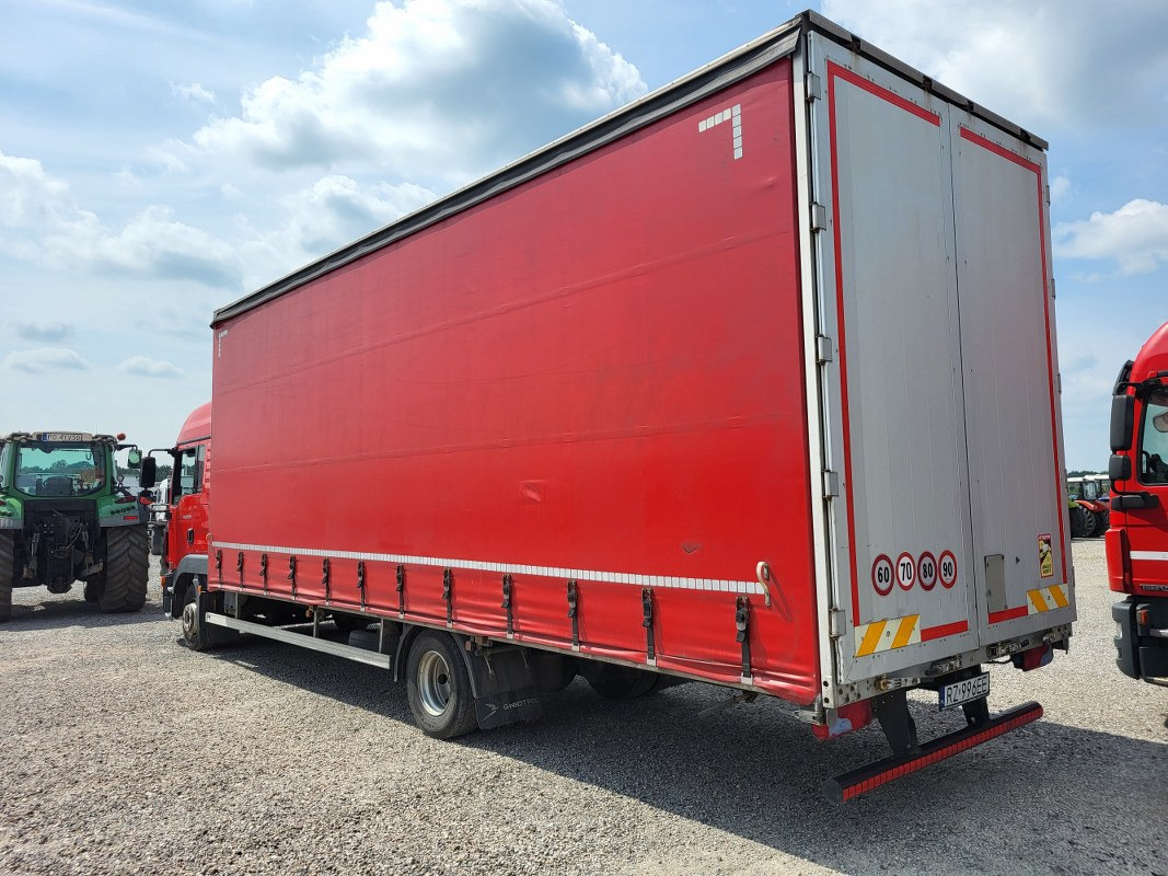 MAN TGL 12.220 SOLÓWKA - Curtain side truck: picture 3 MAN TGL 12.220 SOLÓWKA - Curtain side truck: picture 3