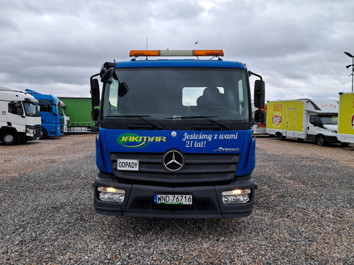 MERCEDES BENZ ATEGO HAKOWIEC - Hook lift truck: picture 3 MERCEDES BENZ ATEGO HAKOWIEC - Hook lift truck: picture 3