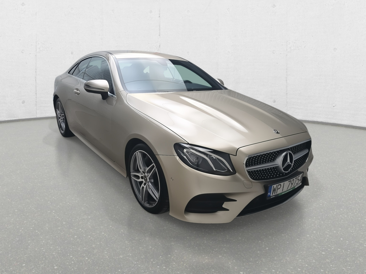 MERCEDES BENZ E 220 SEDAN - Saloon car: picture 2 MERCEDES BENZ E 220 SEDAN - Saloon car: picture 2