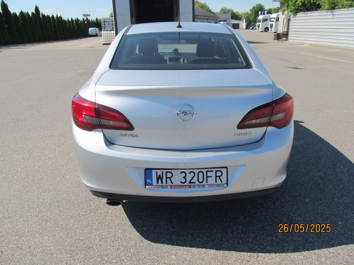 OPEL ASTRA SEDAN - Saloon car: picture 5 OPEL ASTRA SEDAN - Saloon car: picture 5