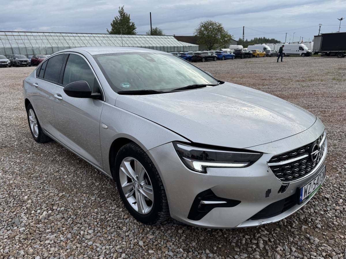 OPEL INSIGNIA LIFTBACK - Car: picture 1 OPEL INSIGNIA LIFTBACK - Car: picture 1