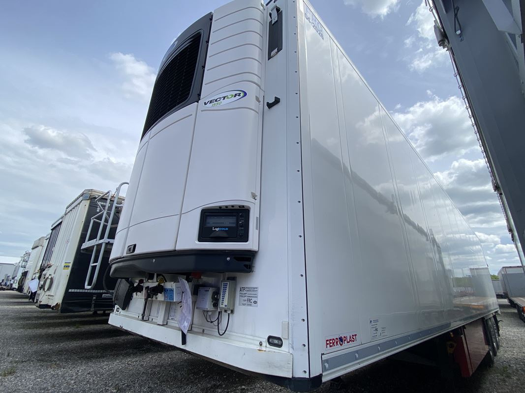 SCHMITZ SCB S3B CHŁODNIA - Refrigerated semi-trailer: picture 2 SCHMITZ SCB S3B CHŁODNIA - Refrigerated semi-trailer: picture 2