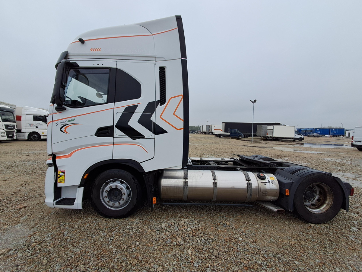 IVECO AS440ST/FP LT LNG CIĄGNIK SIODŁOWY - Tractor unit: picture 4 IVECO AS440ST/FP LT LNG CIĄGNIK SIODŁOWY - Tractor unit: picture 4