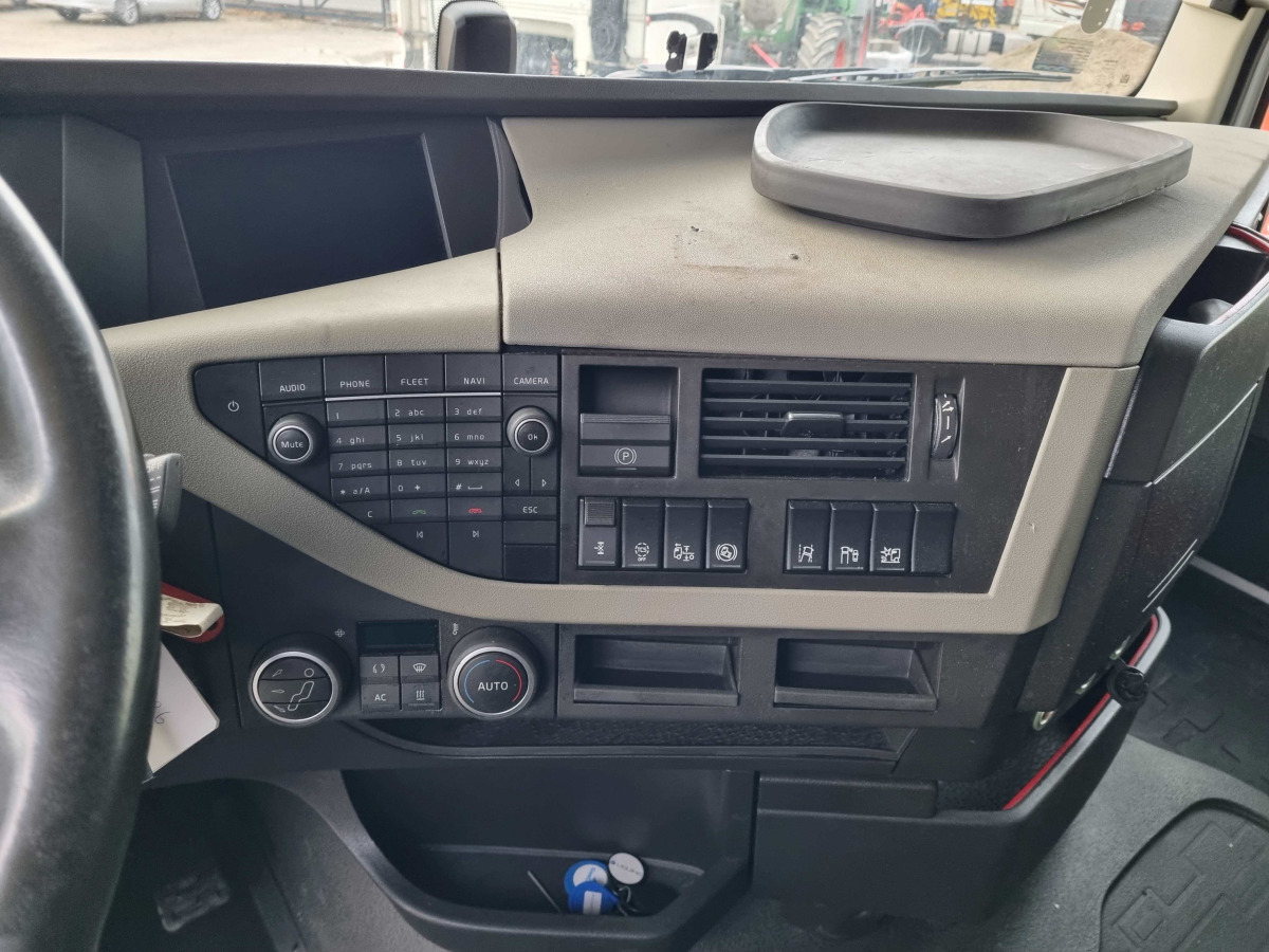 Tractor unit VOLVO FH 460 CIĄGNIK SIODŁOWY: picture 9