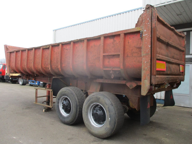 Fruehauf D33C , 2 axle , Steel tipper trailer , Drum Brakes , Spring suspension - Tipper semi-trailer: picture 5 Fruehauf D33C , 2 axle , Steel tipper trailer , Drum Brakes , Spring suspension - Tipper semi-trailer: picture 5