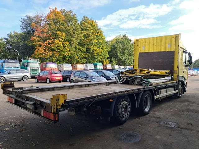Iveco Stralis 430 , 6x2 , Manual Gearbox , Euro 3 - Curtain side truck: picture 3 Iveco Stralis 430 , 6x2 , Manual Gearbox , Euro 3 - Curtain side truck: picture 3