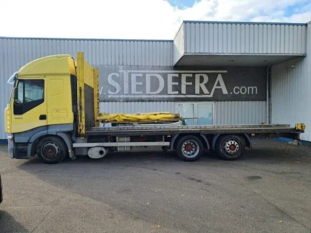 Iveco Stralis 430 , 6x2 , Manual Gearbox , Euro 3 - Curtain side truck: picture 2 Iveco Stralis 430 , 6x2 , Manual Gearbox , Euro 3 - Curtain side truck: picture 2