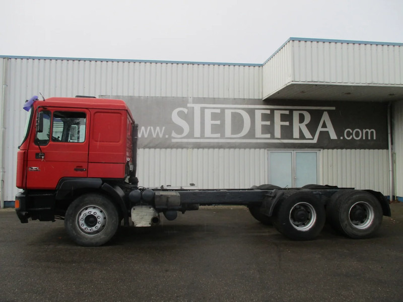 MAN F2000 26-414 , , 6x4 , ZF Manual , Spring suspension - Cab chassis truck: picture 2 MAN F2000 26-414 , , 6x4 , ZF Manual , Spring suspension - Cab chassis truck: picture 2