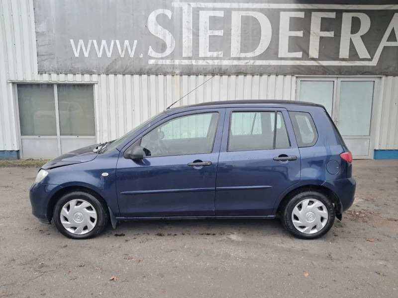 Mazda 2 1.4 D , Airco , TRADE / EXPORT ONLY - Hatchback: picture 2 Mazda 2 1.4 D , Airco , TRADE / EXPORT ONLY - Hatchback: picture 2