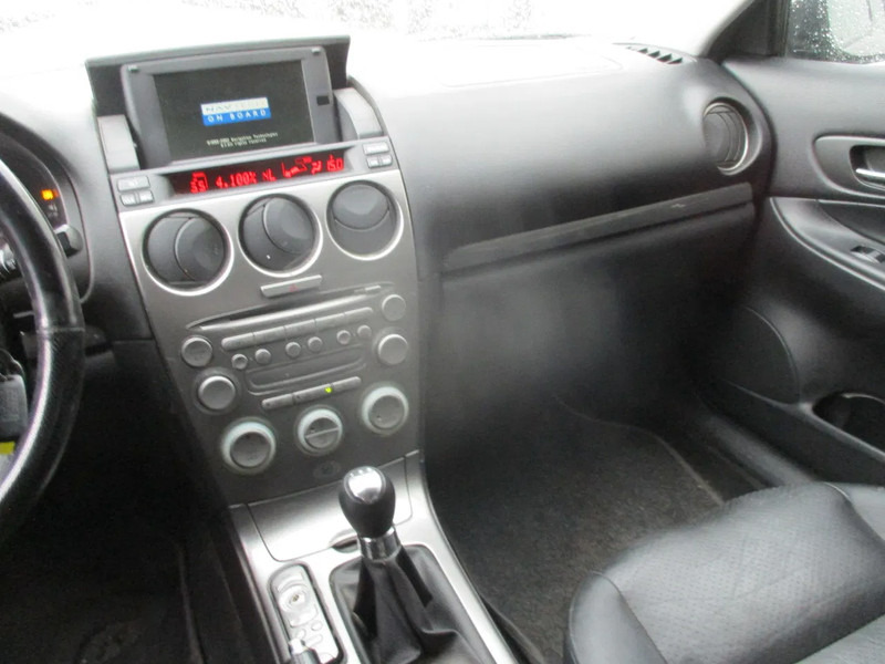 Estate car Mazda 6 , 2.0I , Airco, leather seats , Navi: picture 13