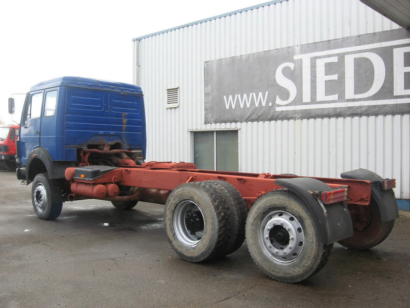 Mercedes-Benz 2435 ,V8 , Bi Turbo, 6x2 , Spring Suspension, Airco - Cab chassis truck: picture 5 Mercedes-Benz 2435 ,V8 , Bi Turbo, 6x2 , Spring Suspension, Airco - Cab chassis truck: picture 5
