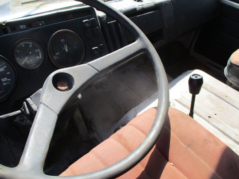 Tipper Mercedes-Benz 2633, V8 , ZF Manual , 6x4 , 3 Way tipper , Spring suspension: picture 13