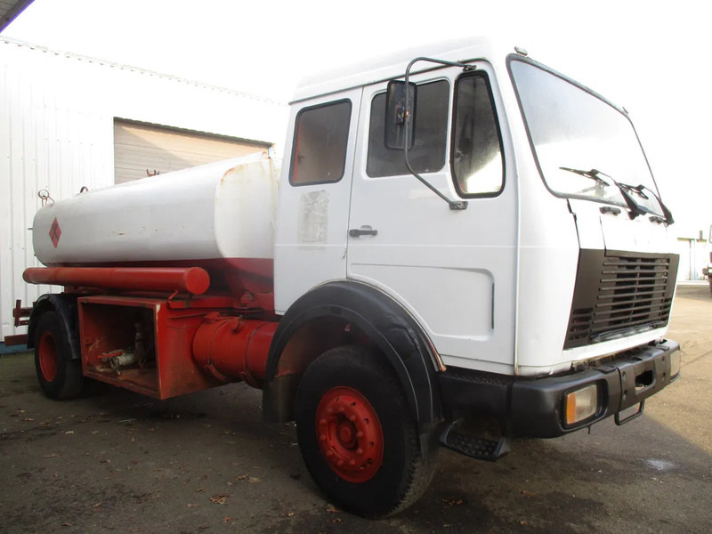 Mercedes-Benz FAP 1620 BD , Fuel truck , 4x2 , Manual , Spring suspension - Tanker truck: picture 4 Mercedes-Benz FAP 1620 BD , Fuel truck , 4x2 , Manual , Spring suspension - Tanker truck: picture 4