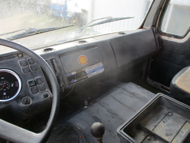 Tanker truck for transportation of fuel Mercedes-Benz FAP 1620 BD , Fuel truck , 4x2 , Manual , Spring suspension: picture 9