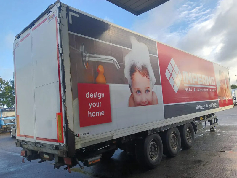 SYSTEM TRAILER 3 Axle SAF , Box Trailer - Closed box semi-trailer: picture 3 SYSTEM TRAILER 3 Axle SAF , Box Trailer - Closed box semi-trailer: picture 3