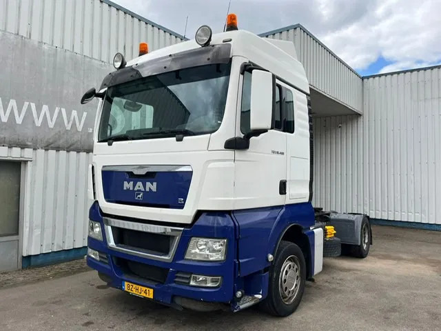 Tractor unit MAN TGX 18-400 , Euro 5 , NL truck: picture 1