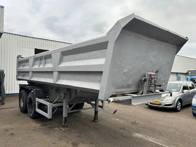 Trax 2 Axle Steel Tipper , Spring Suspension , Drum Brakes - Tipper semi-trailer: picture 4 Trax 2 Axle Steel Tipper , Spring Suspension , Drum Brakes - Tipper semi-trailer: picture 4