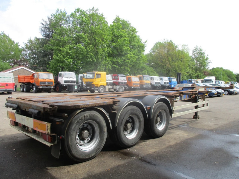 Wielton NS34P , Container trailer , 3 ROR axles , drum brakes , air suspension - Container transporter/ Swap body semi-trailer: picture 3 Wielton NS34P , Container trailer , 3 ROR axles , drum brakes , air suspension - Container transporter/ Swap body semi-trailer: picture 3