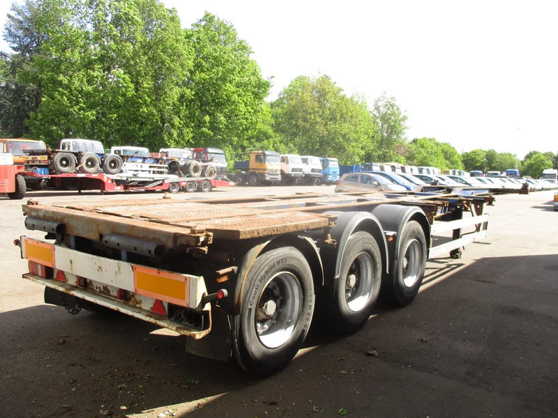 Wielton NS34P, container trailer , 3 ROR axle , Drum brakes , Air suspension - Container transporter/ Swap body semi-trailer: picture 3 Wielton NS34P, container trailer , 3 ROR axle , Drum brakes , Air suspension - Container transporter/ Swap body semi-trailer: picture 3