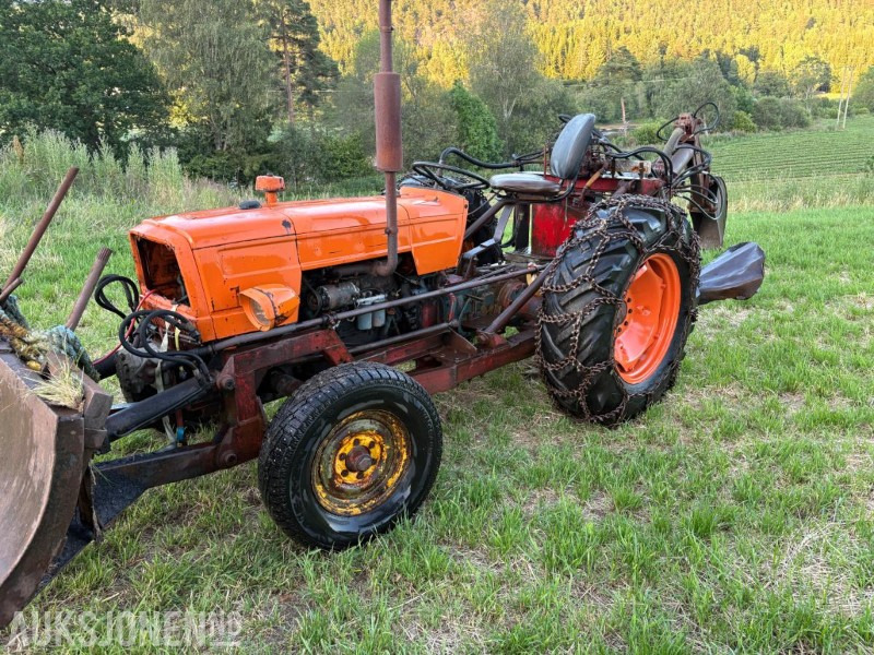 Farm tractor 1971 Fiat 415 traktorgraver med tannskuffe: picture 1