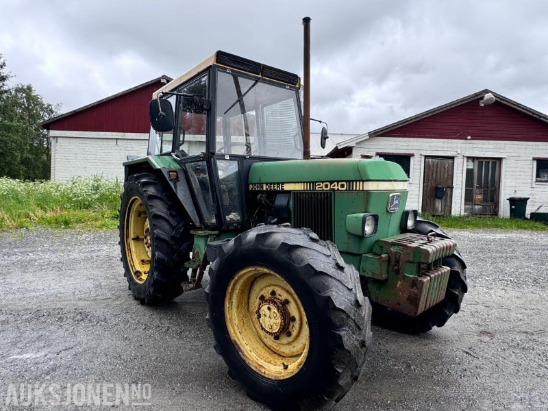 1981 John Deere 2040 - 4x4 - Hydraulisk toppstag og Triangel - 2 kjettinger - Farm tractor: picture 3 1981 John Deere 2040 - 4x4 - Hydraulisk toppstag og Triangel - 2 kjettinger - Farm tractor: picture 3