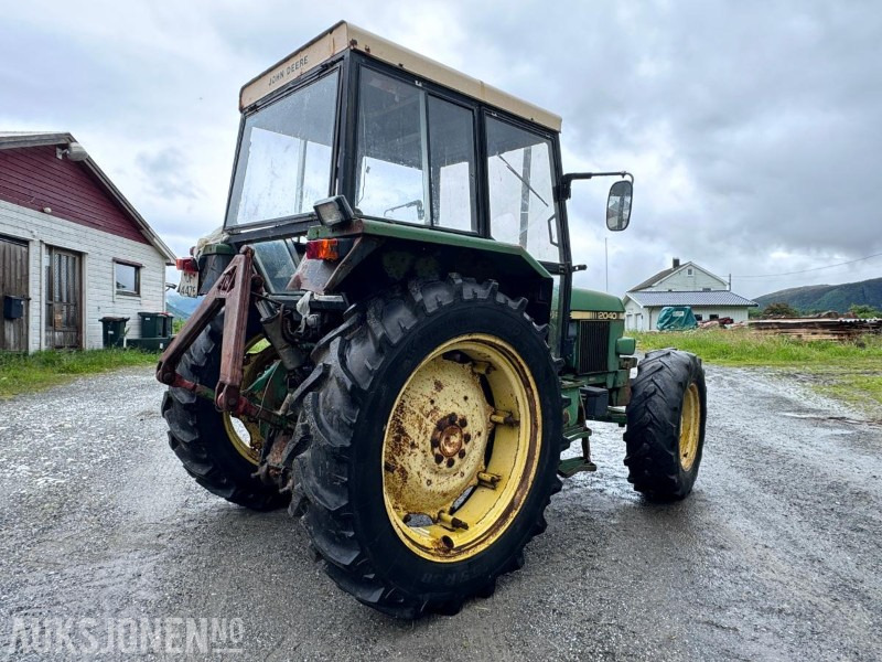 1981 John Deere 2040 - 4x4 - Hydraulisk toppstag og Triangel - 2 kjettinger - Farm tractor: picture 4 1981 John Deere 2040 - 4x4 - Hydraulisk toppstag og Triangel - 2 kjettinger - Farm tractor: picture 4