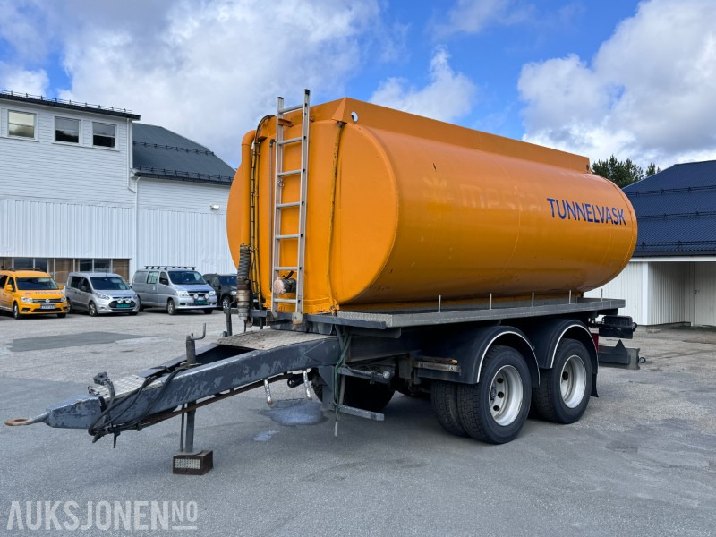 1983 BRIAB Tankhenger / slephenger - SB2C-16-63 - Vanntankhenger - Tanker truck: picture 1 1983 BRIAB Tankhenger / slephenger - SB2C-16-63 - Vanntankhenger - Tanker truck: picture 1