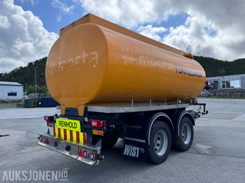 1983 BRIAB Tankhenger / slephenger - SB2C-16-63 - Vanntankhenger - Tanker truck: picture 4 1983 BRIAB Tankhenger / slephenger - SB2C-16-63 - Vanntankhenger - Tanker truck: picture 4