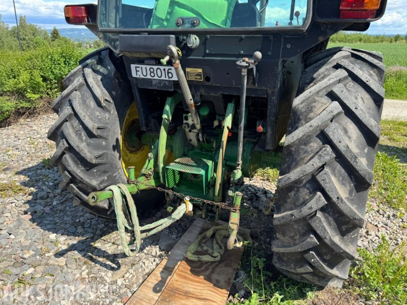 1984 John Deere 1640 SYNCHRON 2WD traktor - Farm tractor: picture 5 1984 John Deere 1640 SYNCHRON 2WD traktor - Farm tractor: picture 5