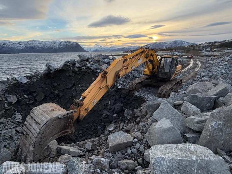 1996 JCB JS200LC - 20 tonns gravemaskin med graveskuffe - Excavator: picture 1 1996 JCB JS200LC - 20 tonns gravemaskin med graveskuffe - Excavator: picture 1