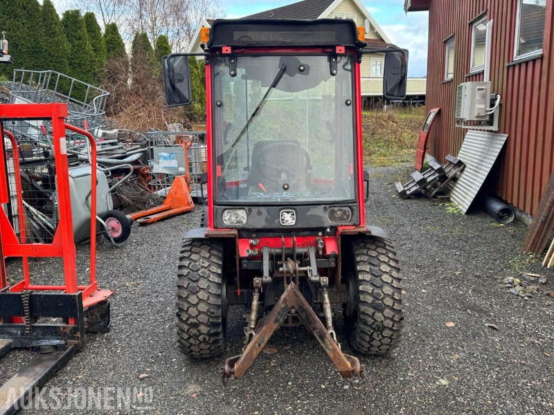 2002 Antonio Carraro Superpark 4400 HST med v-plog og snøfreser - Farm tractor: picture 2 2002 Antonio Carraro Superpark 4400 HST med v-plog og snøfreser - Farm tractor: picture 2