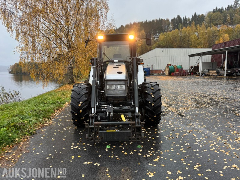 2004 Lamborghini R4.95 Traktor med frontlaster - Farm tractor: picture 3 2004 Lamborghini R4.95 Traktor med frontlaster - Farm tractor: picture 3