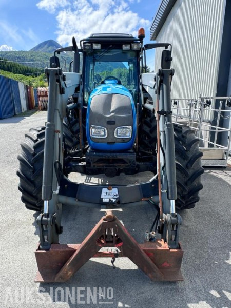 2006 Valtra A95 - 4x4 - 40 km/t - Kun gått 2701 timer - Frontlaster - Triangel og toppstag - Farm tractor: picture 2 2006 Valtra A95 - 4x4 - 40 km/t - Kun gått 2701 timer - Frontlaster - Triangel og toppstag - Farm tractor: picture 2