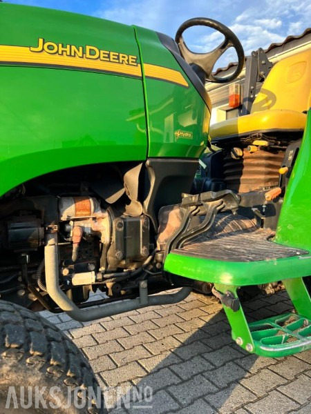 2007 John Deere 3320 MVA FRI - Farm tractor: picture 3 2007 John Deere 3320 MVA FRI - Farm tractor: picture 3