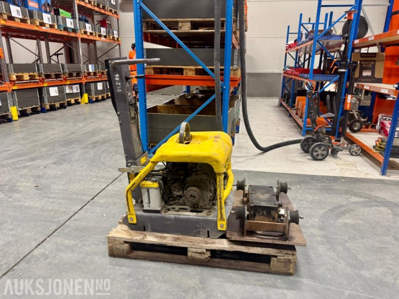 2011 Atlas Copco LG 200 – Vibroplate - Roller: picture 5 2011 Atlas Copco LG 200 – Vibroplate - Roller: picture 5