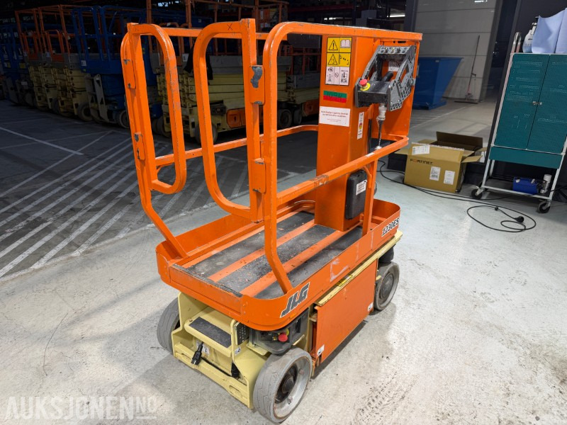 2011 JLG 1230ES Elektrisk mastelift med 5,6 m arbeidshøyde - Aerial platform: picture 5 2011 JLG 1230ES Elektrisk mastelift med 5,6 m arbeidshøyde - Aerial platform: picture 5
