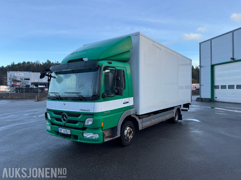 2011 Mercedes-Benz ATECO 818 L - Skapbil med løftelem - Box truck: picture 1 2011 Mercedes-Benz ATECO 818 L - Skapbil med løftelem - Box truck: picture 1