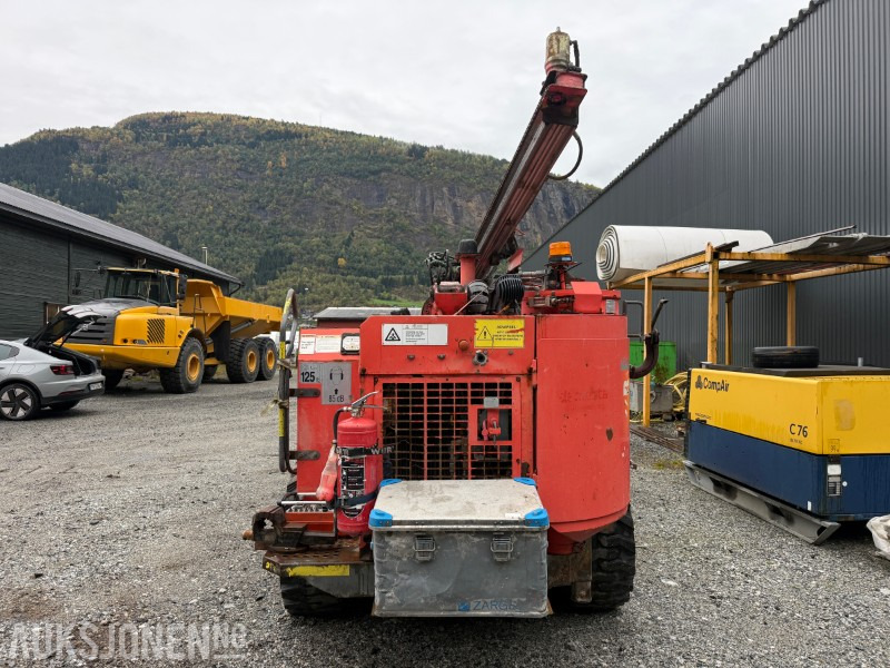 2011 Sandvik DC122R Borerigg 2376 slagtimer - Drilling rig: picture 5 2011 Sandvik DC122R Borerigg 2376 slagtimer - Drilling rig: picture 5