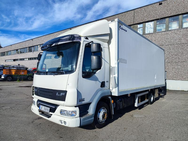 2012 DAF LF 45.180 / Zepro 1500 løftelem / Sidedør på skap - Box truck: picture 1 2012 DAF LF 45.180 / Zepro 1500 løftelem / Sidedør på skap - Box truck: picture 1