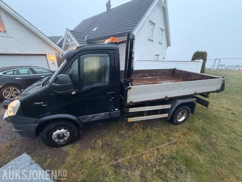 2012 Iveco Daily 70C17 EEV Tipp-Bil med HMF 152 T1 Kran - EU OK - 83312 km - Tipper: picture 2 2012 Iveco Daily 70C17 EEV Tipp-Bil med HMF 152 T1 Kran - EU OK - 83312 km - Tipper: picture 2