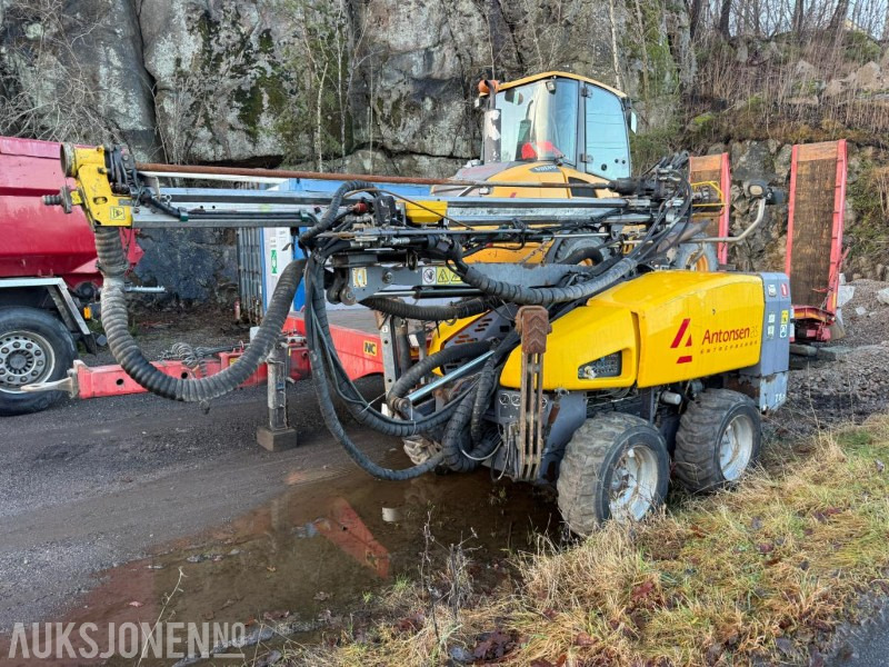 2013 Atlas Copco Flexiroc T15R-01BORERIGG SERVICEHISTORIKK 2000TIMER. - Drilling rig: picture 5 2013 Atlas Copco Flexiroc T15R-01BORERIGG SERVICEHISTORIKK 2000TIMER. - Drilling rig: picture 5