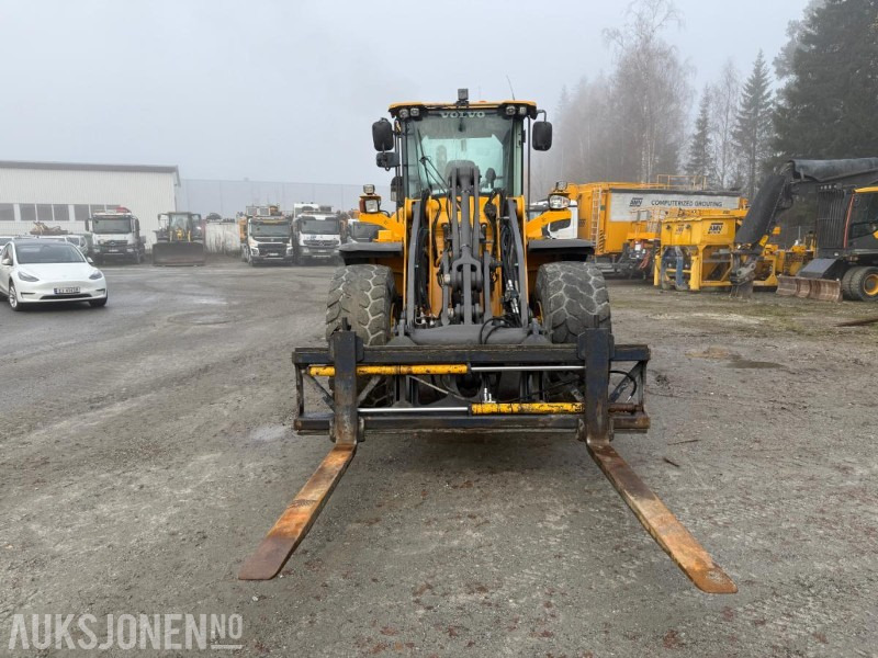 2014 Volvo L120G hjullaster, 7763 timer, Hydr. pallegaffel, nylig service og årskontroll - Wheel loader: picture 2 2014 Volvo L120G hjullaster, 7763 timer, Hydr. pallegaffel, nylig service og årskontroll - Wheel loader: picture 2